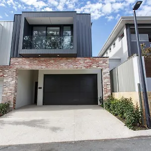 Scarborough Family Retreat Holiday home Perth
